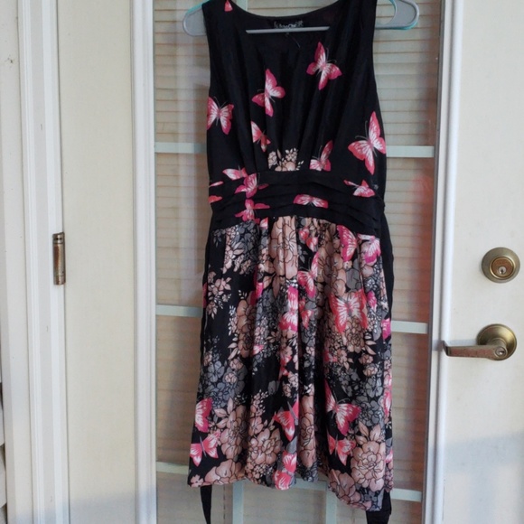 boho chic Dresses & Skirts - Donated♥️NEW Boho Chic Dress butterfly